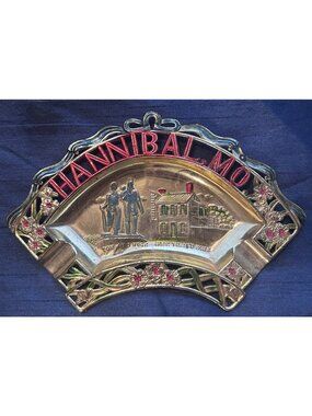 Vintage Metal souvenir Ashtray Hannibal Missouri Mark Twain Tom and Huck Japan